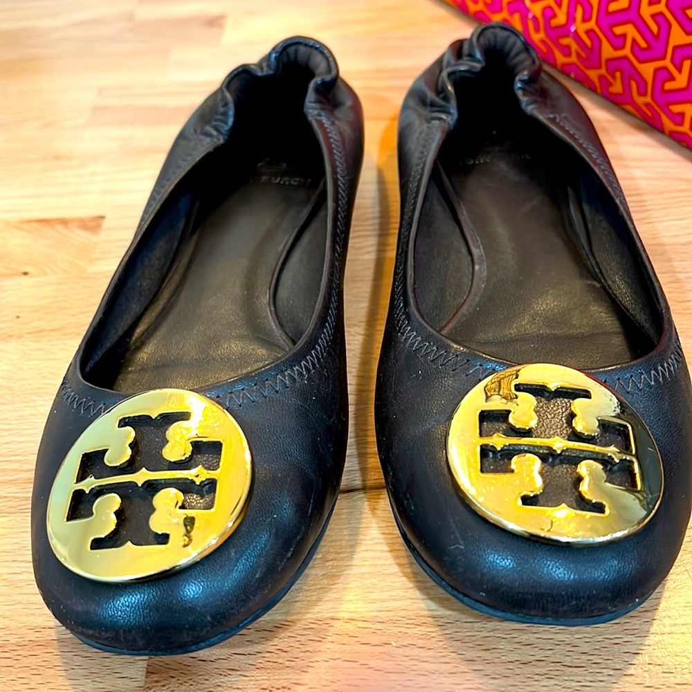 Tory Burch riva ballet flats Medium Brown /Gold gently used 3 times.